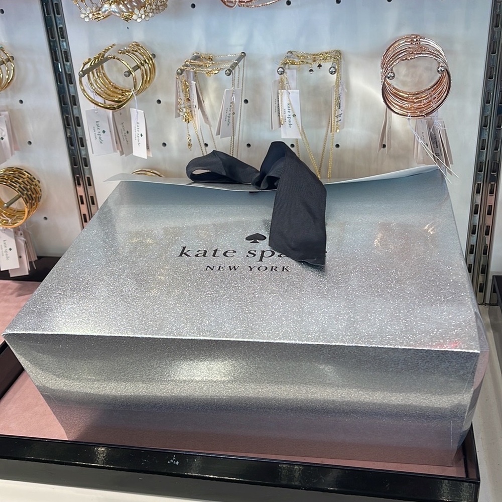 Kate Spade Gift Bag 
Glitter - Picture 14 of 16